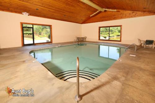Absolutely Wonderful #304 by Aunt Bug's Cabin Rentals - image 6