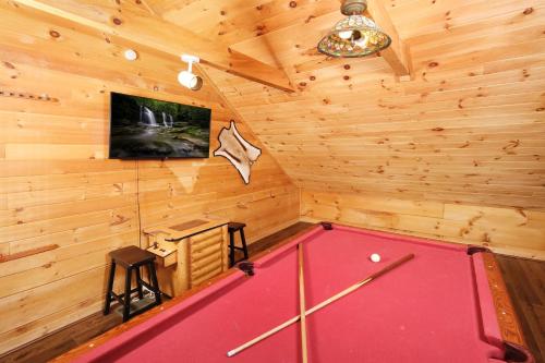 All Tucked Away #114 by Aunt Bug's Cabin Rentals - image 6