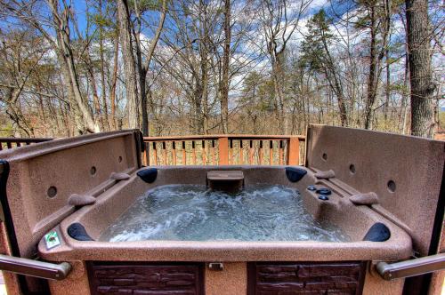 Almost Heaven #205 by Aunt Bug's Cabin Rentals - image 12