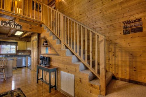 Almost Heaven #205 by Aunt Bug's Cabin Rentals - image 11