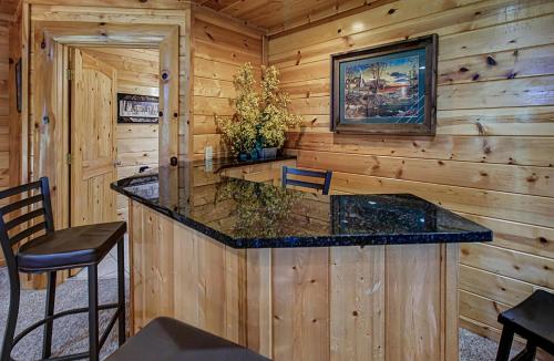Always Dreaming #410 by Aunt Bug's Cabin Rentals - image 7