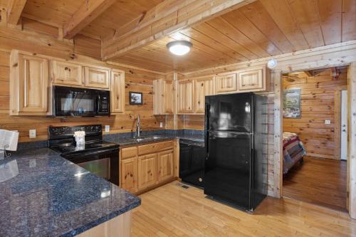 Amazing Grace #264 by Aunt Bug's Cabin Rentals - image 6