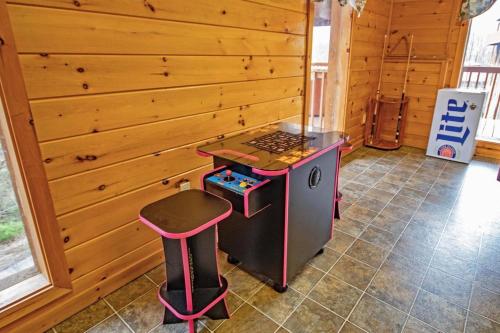 Awesome Views #701 by Aunt Bug's Cabin Rentals - image 6