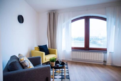 Two-storey riverside panorama apartment - Tap to explore photos