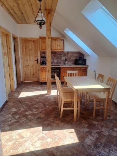 Pension Na Statku- Kočičí apartmán (Pension Na Statku- Kocici apartman) in Ckyne