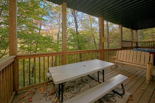 Boulder Bear Lodge #355 by Aunt Bug's Cabin Rentals - image 6