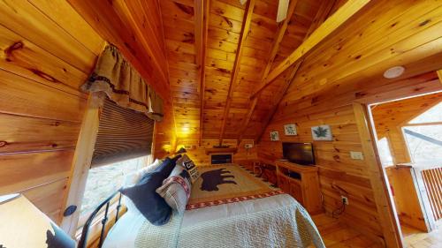 Buddy Bear #249 by Aunt Bug's Cabin Rentals - image 6