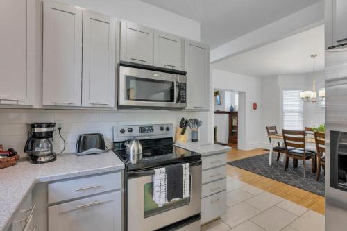 Housepitality - The Maynard Manor