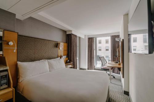 Superior Room with Terrace image 10