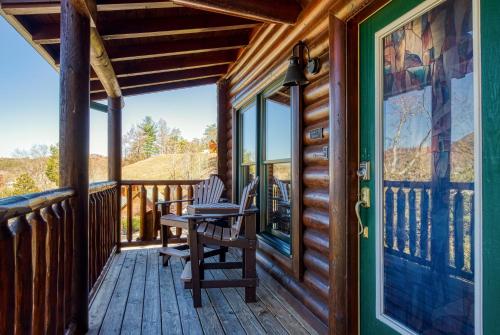 Poolside Retreat #221 by Aunt Bug's Cabin Rentals - image 11