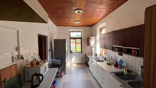 Konyha, Chata Plechovka in Prysk