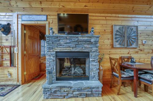 Kissing Retreat #269 - image 2