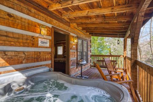 Linger Longer #1607 by Aunt Bug's Cabin Rentals - image 2