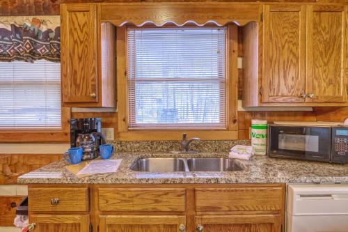 Linger Longer #1607 by Aunt Bug's Cabin Rentals - image 6