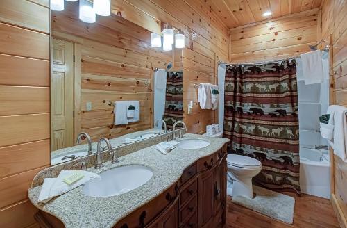 Majestic View Lodge #426 by Aunt Bug's Cabin Rentals - image 10