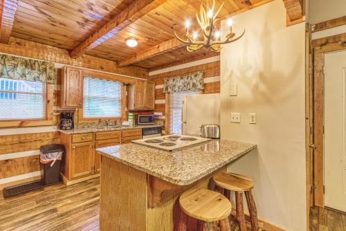 Moonshine Madness #1611 by Aunt Bug's Cabin Rentals - image 2