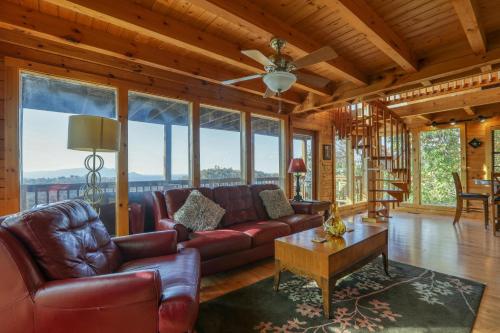 Morning View #131 in Sevierville, USA