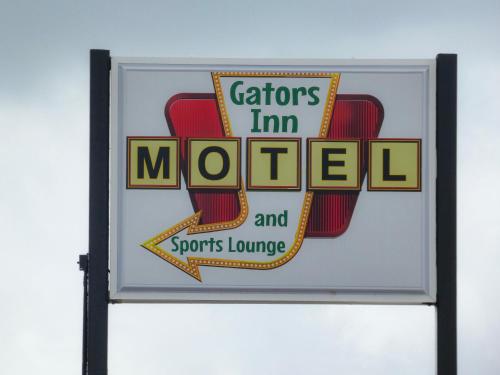 Gators Inn on the Bayou 1