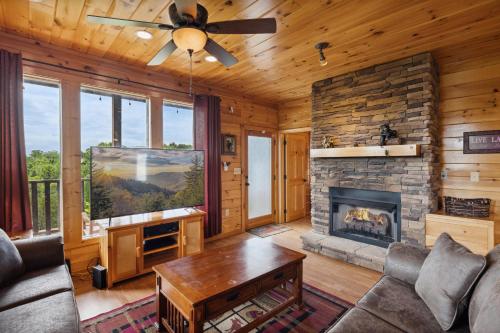 ROCKY TOP VIEWS #668 in Sevierville, USA