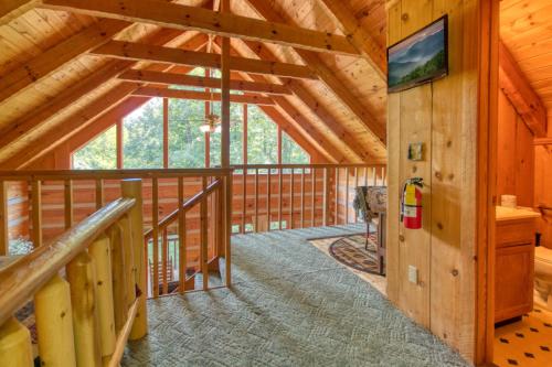 Simply Serene #201 by Aunt Bug's Cabin Rentals - image 2