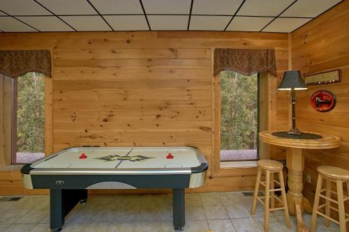 Splash Mansion #500 by Aunt Bug's Cabin Rentals - image 10