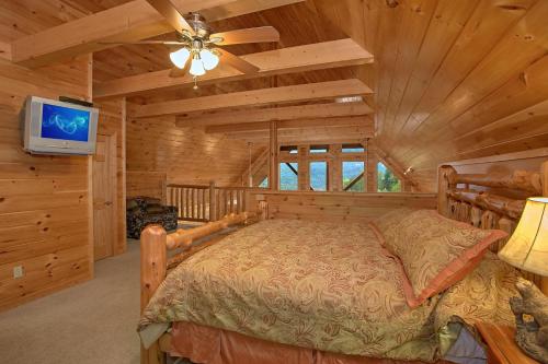 Splash Mansion #500 by Aunt Bug's Cabin Rentals - image 12