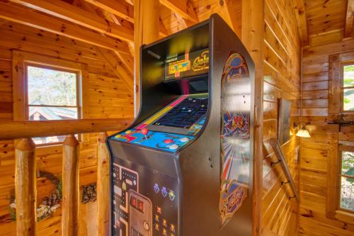 Starry Nights #222 by Aunt Bug's Cabin Rentals - image 13