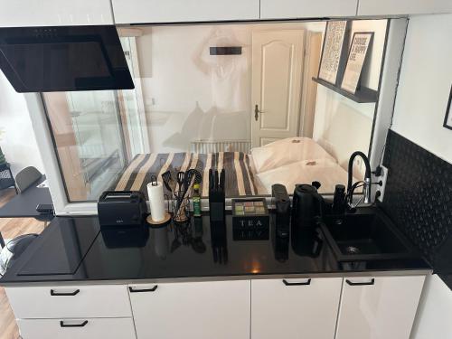 URBAN Studio Apartment mit Designerbad Sehr zentrale Lage 5 Minuten zu Fuß in die Innenstadt in โอลเดนแบร์ก