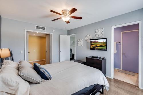 Embrace the Sun Your Luxurious Palm Springs Haven in Palm Springs, USA