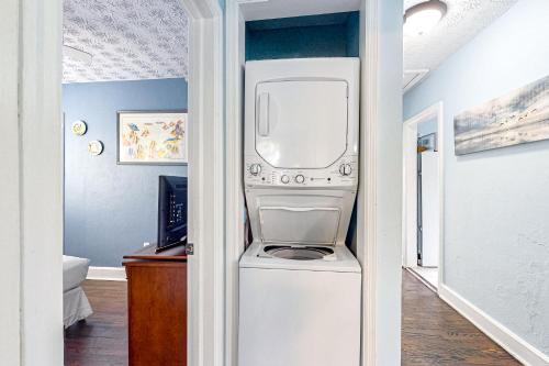 3 On 28th Unit B in Isle of Palms, USA