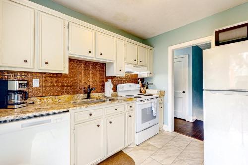 3 On 28th Unit B in Isle of Palms, USA