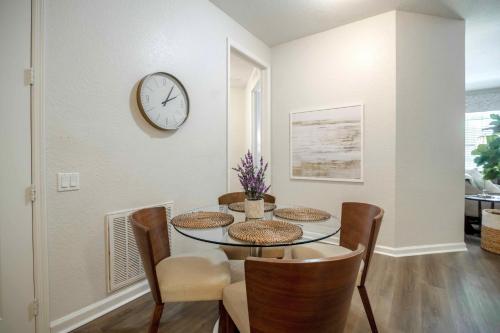 Stunning Vista Cay Luxury Retreat Near all Theme Parks, and walk to Convention Center in Orlando, USA