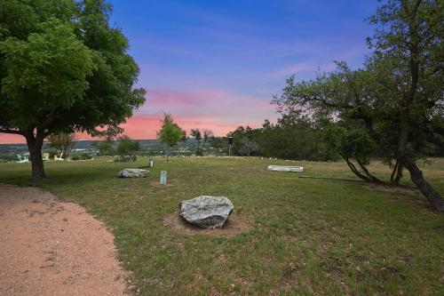 Hill Top Cottage in Fredericksburg, USA