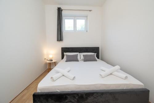 Apartment Povljana 224d - image 5