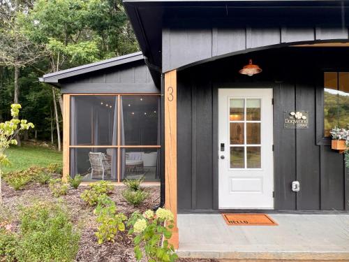 Two Person Villa with outdoor bathtub in Sevierville, USA