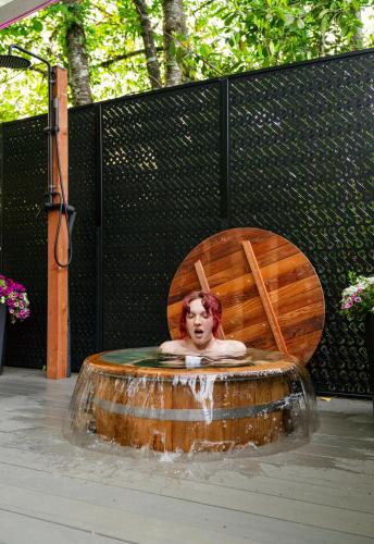 . Purple City Retreats - Luxury Yurt & Spa