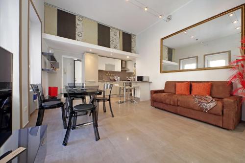 로마 dolce casa colosseo 1 - 2 3성급 게스트하우스 스위트룸