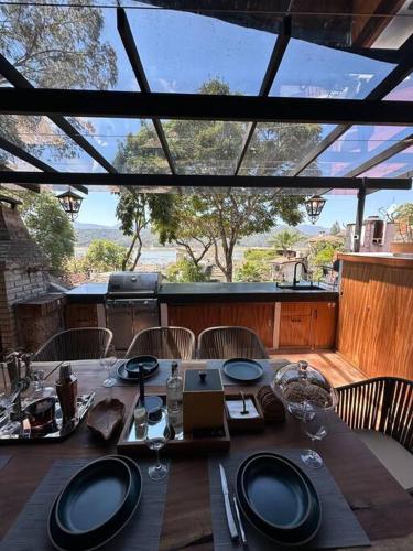 Lujosa y céntrica Villa-vista al lago y jacuzzi in Valle de Bravo, Mexico