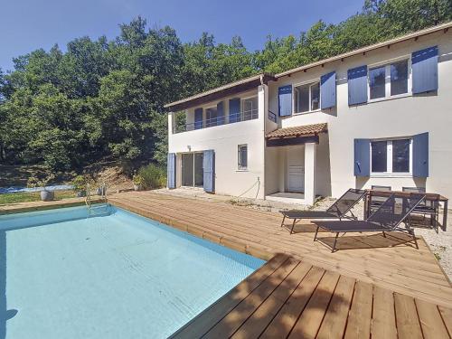 Location Villa Haut de Gamme à Fayence : Piscine, Lac, Golf, Forêt, Vignobles, 5 Chambres - FR-1-779-8 gîte à louer Saint-Marcelin-le-Haut