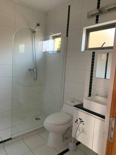 Casa Costa Algarrobo, en parcela 2500 mts con piscina y tinaja