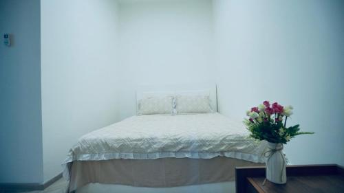 May Homes - Masterise Centre Point