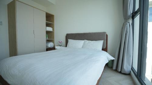 May Homes - Masterise Centre Point