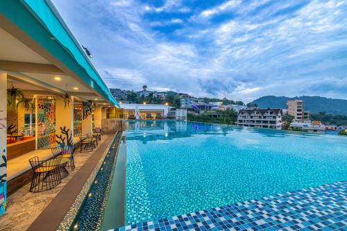 酒店外观, 普吉岛卡纳三重L酒店 (Kana Triple L Hotel Phuket) in 普吉岛
