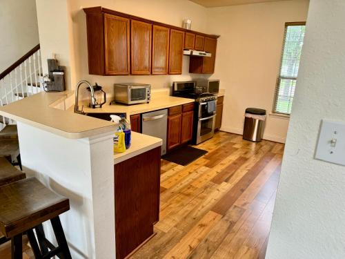 Charming 4 bedroom fully furnished home in Sugar Land, USA