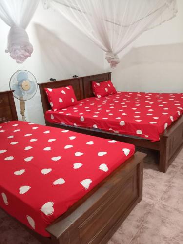 Budget Triple Room image 6