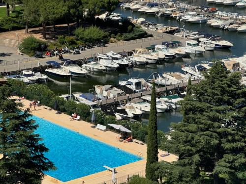 My Resid Appart Cannes vue marina et vue montagne