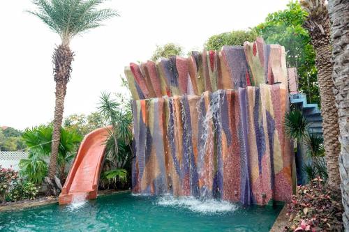 154 Pearl Beach in Airport Road