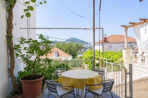 Two-Bedroom Apartment with Terrace image 3