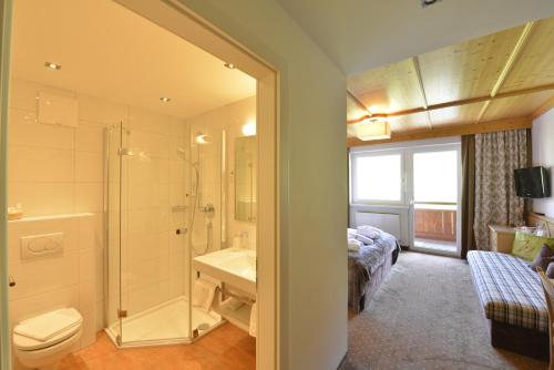 1 twin bed