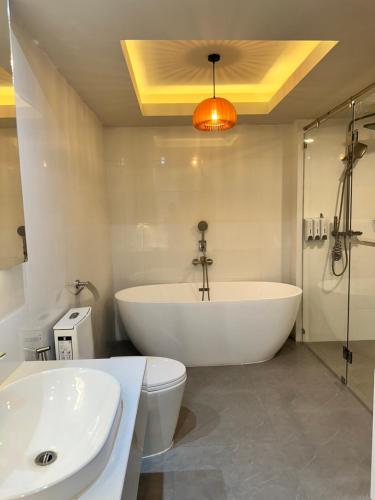 Two-Bedroom Apartment image 6